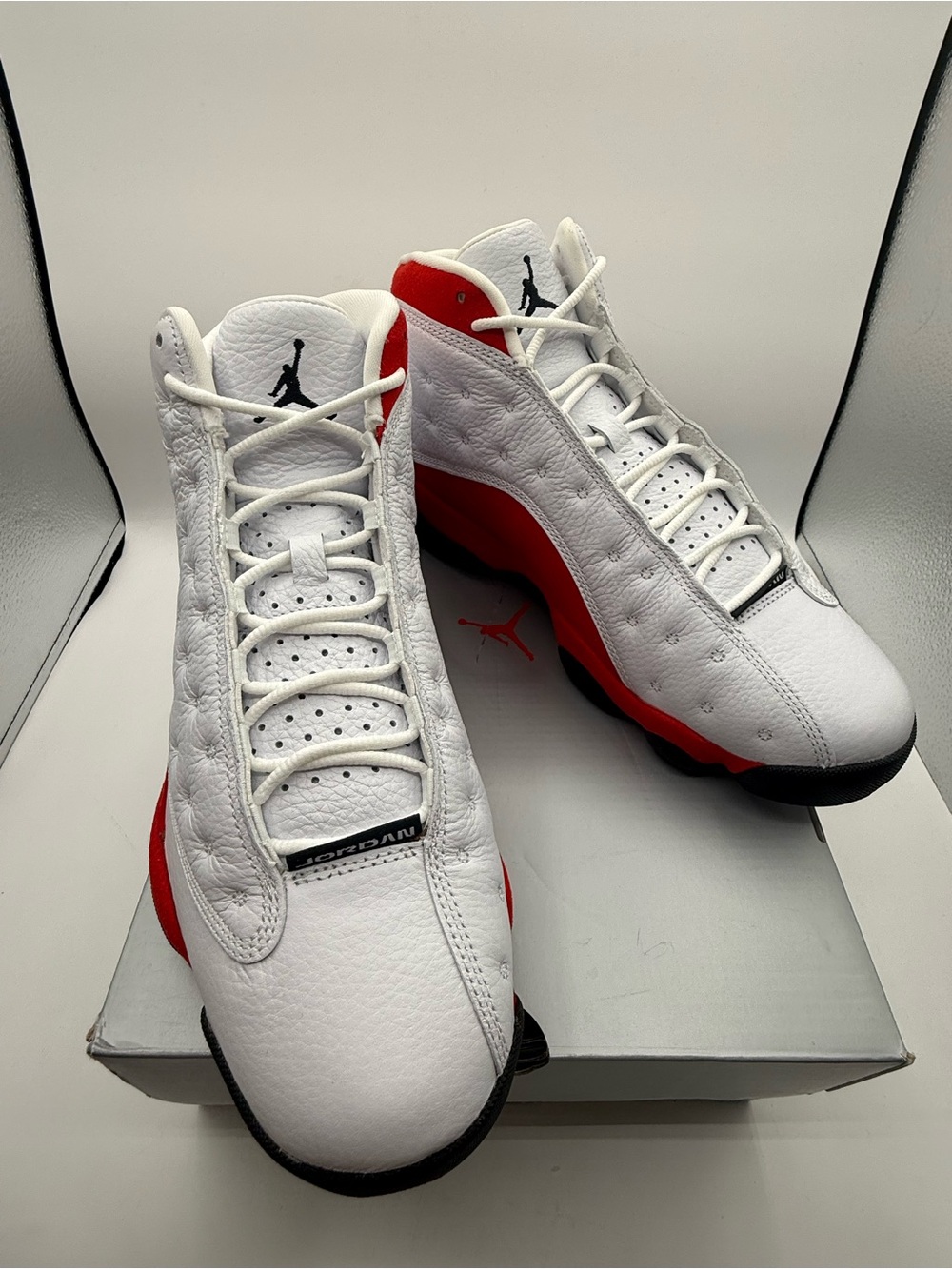 New in box air Jordan 13 Men’s White and Red Retro Basketball Sneakers - Picture 5 of 8